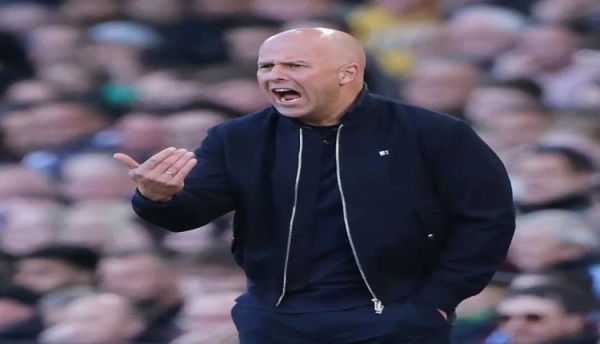 سلوت يكشف السبب الحقيقي وراء رفضه تدريب هولندا سلوت يكشف السبب الحقيقي وراء رفضه تدريب هولندا