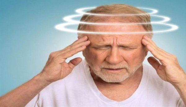 لماذا الشعور بالدوار الدوخة عند النهوض المفاجئ لماذا الشعور بالدوار الدوخة عند النهوض المفاجئ