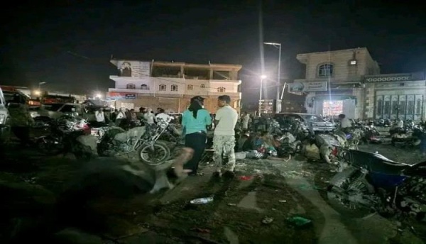 يحدث الآن حشود قبلية في الضالع تطالب بتسليم المتهمين بقتل الشاب خطاب الأزرقي