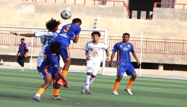 فوز هلال الحديدة على السلام بهدفين في الدوري العام لأندية الدرجة الأولى فوز هلال الحديدة على السلام بهدفين في الدوري العام لأندية الدرجة الأولى