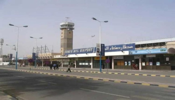 طائرة كبيرة تصل مطار صنعاء وسط معلومات عن نقل قتلى وجرحى إيرانيين