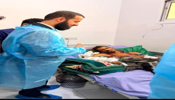 محافظ أبين يزور أفراد الأمن الوطني المصابين في الحادث الإجرامي في الوضيع محافظ أبين يزور أفراد الأمن الوطني المصابين في الحادث الإجرامي في الوضيع