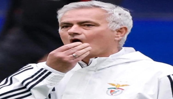 مورينيو يعلن عودته رسمي ا لريال مدريد مورينيو يعلن عودته رسمي ا لريال مدريد