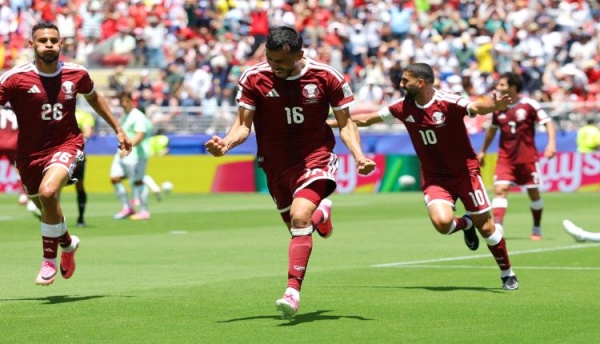 ليلة للتاريخ قطر تحصد نقطتها الأولى في بطولات كأس العالم ليلة للتاريخ قطر تحصد نقطتها الأولى في بطولات كأس العالم