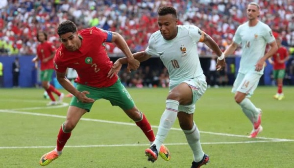 فرنسا تواصل تحطيم الأرقام المونديالية وتنهي سلسلة المغرب التاريخية فرنسا تواصل تحطيم الأرقام المونديالية وتنهي سلسلة المغرب التاريخية