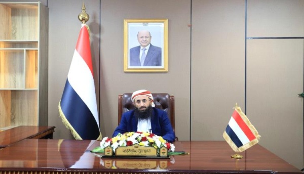 وزير الأوقاف الحوثيون يحولون مطار صنعاء إلى قاعدة عسكرية تخدم إيران وزير الأوقاف الحوثيون يحولون مطار صنعاء إلى قاعدة عسكرية تخدم إيران