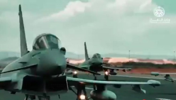 تساؤلات لماذا لا تخوض المملكة بجيشها المعركة ولماذا ي راد للجنوبي أن يحمل السلاح ويقاتل نيابة عن غيره تساؤلات لماذا لا تخوض المملكة بجيشها المعركة ولماذا ي راد للجنوبي أن يحمل السلاح ويقاتل نيابة عن غيره