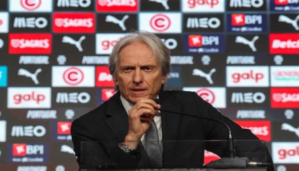 جيسوس يكشف كواليس اقترابه من تدريب البرازيل جيسوس يكشف كواليس اقترابه من تدريب البرازيل