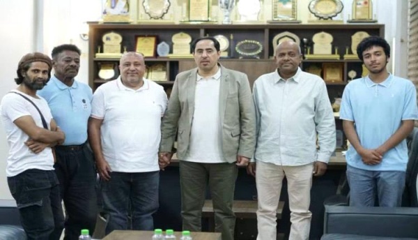 وزير الشباب والرياضة يلتقي رئيس اتحاد بناء الأجسام ويط لع على اخر ترتيبات بطولة الجمهورية للمحافظات وزير الشباب والرياضة يلتقي رئيس اتحاد بناء الأجسام ويط لع على اخر ترتيبات بطولة الجمهورية للمحافظات