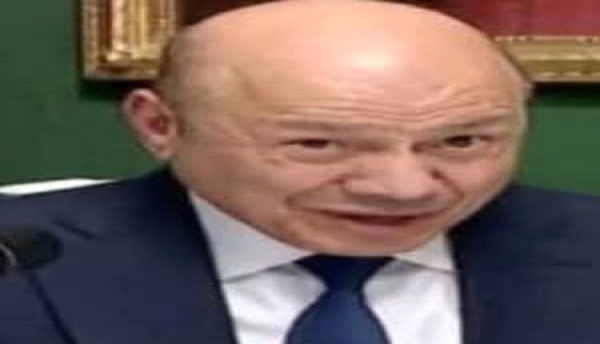 خلافات داخل مجلس القيادة الرئاسي وحالة صارخة من الارتباك والانقسام خلافات داخل مجلس القيادة الرئاسي وحالة صارخة من الارتباك والانقسام