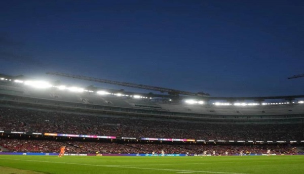 الكامب نو يقتحم السباق المغرب يصارع الريال وبرشلونة على نهائي مونديال 2030