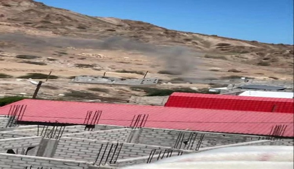 طائرات مسيرة تقصف منزل في هضاب المكلا وصوت الإنفجارات يهز المدينة صورة طائرات مسيرة تقصف منزل في هضاب المكلا وصوت الإنفجارات يهز المدينة صورة