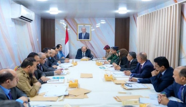 مجلس الوزراء يوافق على مشروع قانون بشأن تصنيف جماعة الحوثي منظمة إرهابية وتجريم أنشطتها وتمويلها مجلس الوزراء يوافق على مشروع قانون بشأن تصنيف جماعة الحوثي منظمة إرهابية وتجريم أنشطتها وتمويلها