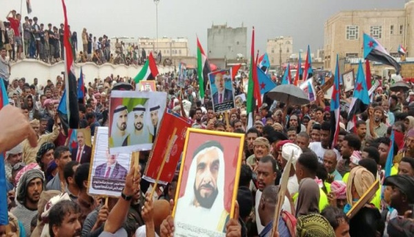 سقطرى تحت المطر تقول لبيك يا جنوب سقطرى تحت المطر تقول لبيك يا جنوب