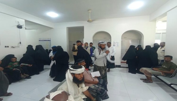 435 حالة في يوم واحد إقبال لافت على مخيم العيون المجاني بقرية البيطرة في لحج 435 حالة في يوم واحد إقبال لافت على مخيم العيون المجاني بقرية البيطرة في لحج