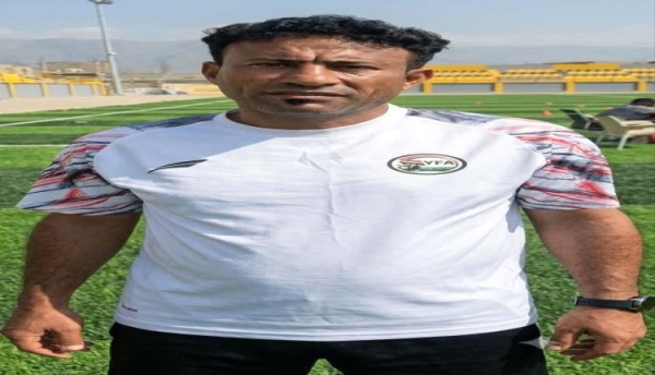 قيس محمد صالح مدرب ا لنادي شمسان