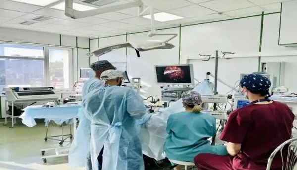 العثور على جنين متحجر في بطن سيدة العثور على جنين متحجر في بطن سيدة