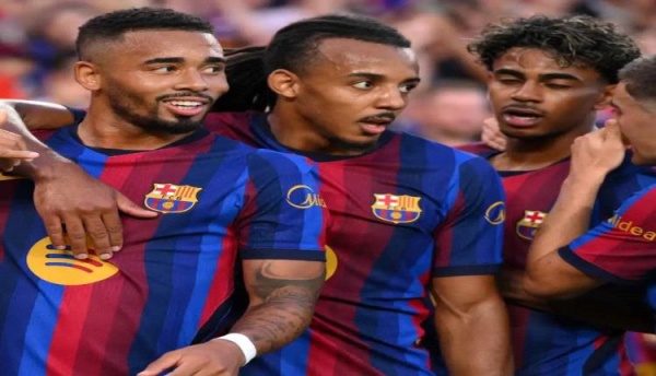 5 غيابات حمزة عبد الكريم يزين قائمة برشلونة أمام ألافيس