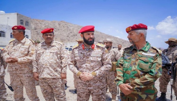 الرباش من خط النار أبين في مقدمة الصفوف والمعركة مستمرة حتى النصر الرباش من خط النار أبين في مقدمة الصفوف والمعركة مستمرة حتى النصر