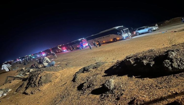 ازدحام شديد في منفذ الوديعة فجر الخميس مع تدفق المسافرين إلى السعودية ازدحام شديد في منفذ الوديعة فجر الخميس مع تدفق المسافرين إلى السعودية