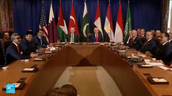 تظاهرات في إيران مع الرئيس والأمن القومي يتوعد بحظر جوي شامل في المنطقة تظاهرات في إيران مع الرئيس والأمن القومي يتوعد بحظر جوي شامل في المنطقة