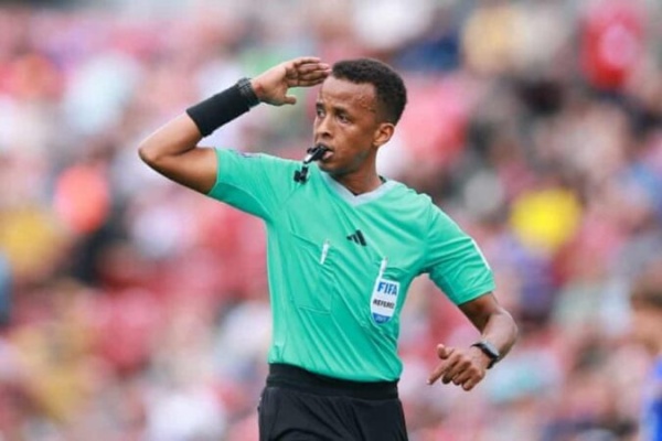 فيفا يؤكد غياب الحكم الصومالي عمر أرتان عن مونديال 2026 بعد رفض أمريكا دخوله