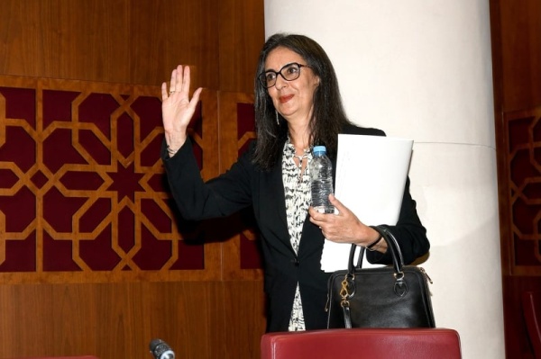 وزيرة المالية مؤشر الدين الخارجي ينخفض وصندوق النقد يثق في المغرب وزيرة المالية مؤشر الدين الخارجي ينخفض وصندوق النقد يثق في المغرب