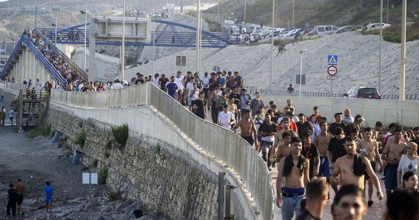 المغرب نزوح شعبي نحو إسبانيا يطرح أسئلة