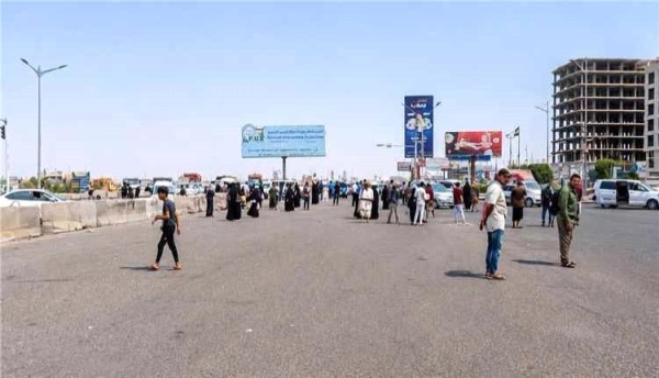 نقص إمدادات الغاز يربك الحياة اليومية في عدن نقص إمدادات الغاز يربك الحياة اليومية في عدن