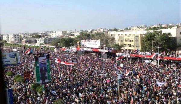 المواطن يسقط ويبقى المتصارعون على السلطة المواطن يسقط ويبقى المتصارعون على السلطة