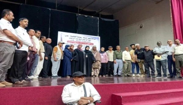 عدن تنعش فنونها بعودة مسرح الطفل وفرقة نسائية عدن تنعش فنونها بعودة مسرح الطفل وفرقة نسائية
