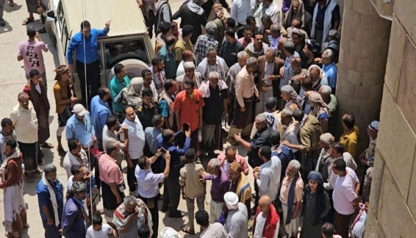مشايخ ووجهاء الرجاعية وأسرة آل المشمر يقدمون اعتذارهم لمدير عام الشمايتين مشايخ ووجهاء الرجاعية وأسرة آل المشمر يقدمون اعتذارهم لمدير عام الشمايتين