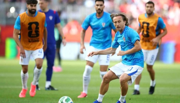 على خطى رونالدو وميسي مودريتش يكمل مئوية ثانية من بوابة بنما على خطى رونالدو وميسي مودريتش يكمل مئوية ثانية من بوابة بنما