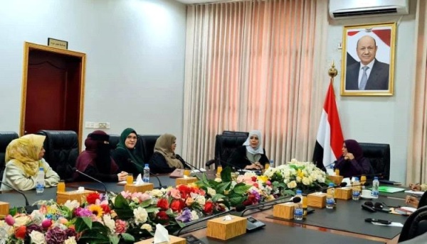 اليمنيات يرفعن سقف مطالبهن لتولي المناصب القيادية اليمنيات يرفعن سقف مطالبهن لتولي المناصب القيادية