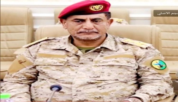 مدير عام خورمكسر يهنئ اللواء الخضر الشعوي بمناسبة تعيينه رئيس ا لهيئة القوى البشرية وترقيته إلى رتبة لواء