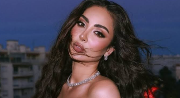 تكسير زجاج سيارة الممثلة نور غندور وسرقة محتوياتها في بيروت