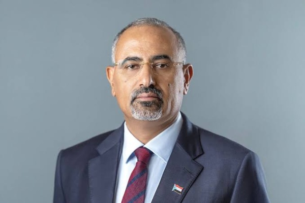 تحذيرات خليجية من انقسام الجبهة المناهضة للحوثيين عقب ظهور الزبيدي تحذيرات خليجية من انقسام الجبهة المناهضة للحوثيين عقب ظهور الزبيدي