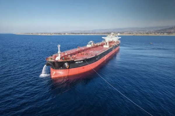 حظر البحر الأحمر يرفع تكلفة المعيشة بالداخل السعودي حظر البحر الأحمر يرفع تكلفة المعيشة بالداخل السعودي