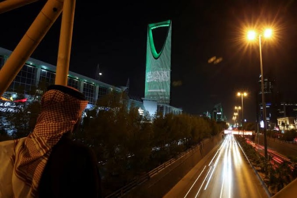 بيانات رسمية ودولية ترصد انكماشا اقتصاديا سعوديا بنسبة 3 3 واتساع فجوة العجز المالي في الموازنة