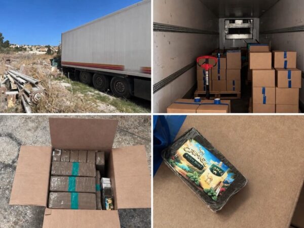 الدرك الملكي بطنجة يحجز أكثر من أربعة أطنان من مخدر الشيرا الدرك الملكي بطنجة يحجز أكثر من أربعة أطنان من مخدر الشيرا