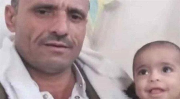 شاب يقتل شقيقه أثناء نومه ووالدته تلحق به بعد سماع الخبر في عمران اليمنية شاب يقتل شقيقه أثناء نومه ووالدته تلحق به بعد سماع الخبر في عمران اليمنية