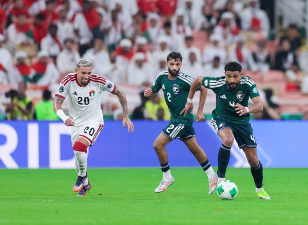 منتخب الأخضر السعودي يفوز على الأبيض الإماراتي بهدفين ويتوج بلقب خليجي 27 منتخب الأخضر السعودي يفوز على الأبيض الإماراتي بهدفين ويتوج بلقب خليجي 27