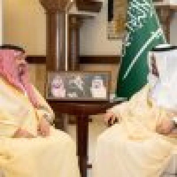 بمناسبة تعيينه حديث ا نائب أمير منطقة مكة المكرمة يستقبل أمين محافظة جدة بمناسبة تعيينه حديث ا نائب أمير منطقة مكة المكرمة يستقبل أمين محافظة جدة