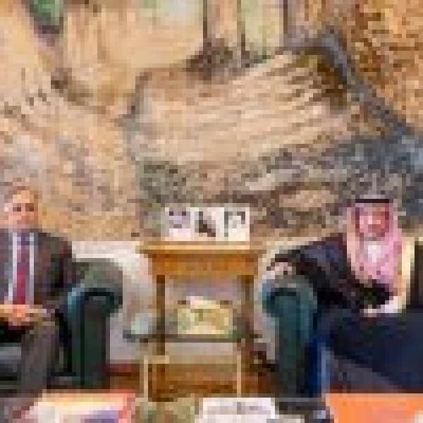 بمناسبة انتهاء فترة عمله نائب وزير الخارجية يستقبل سفير الهند لدى المملكة بمناسبة انتهاء فترة عمله نائب وزير الخارجية يستقبل سفير الهند لدى المملكة