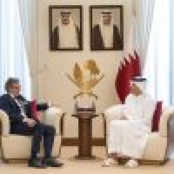 رئيس مجلس الوزراء القطري يلتقي وزير الدولة بوزارة الدفاع الألمانية رئيس مجلس الوزراء القطري يلتقي وزير الدولة بوزارة الدفاع الألمانية