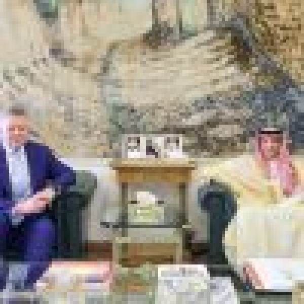 استعرضا العلاقات وسبل تعزيزها نائب وزير الخارجية يستقبل سفير بولندا لدى المملكة استعرضا العلاقات وسبل تعزيزها نائب وزير الخارجية يستقبل سفير بولندا لدى المملكة