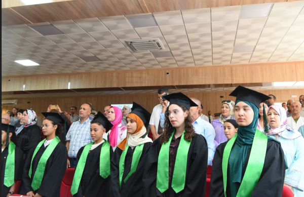 المديرية الإقليمية ببني ملال تحتفي بالتميز وتكرم نخبة المتفوقات والمتفوقين في حفل تربوي احتفاء بالذكرى السابعة والعشرين لعيد العرش المجيد