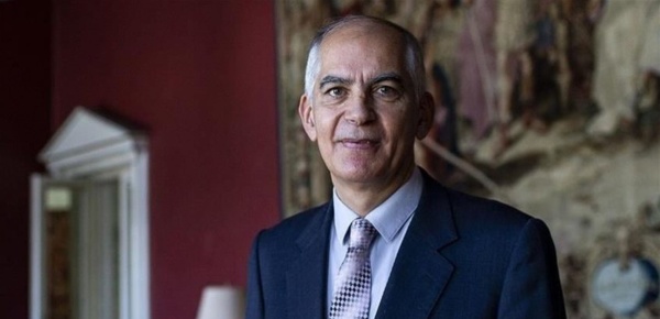 ماغرو فرنسا تقف إلى جانب لبنان
