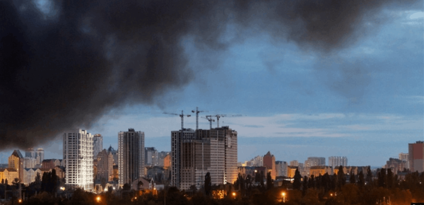 صواريخ روسيا الأسرع تربك أوكرانيا وزيلينسكي يطلب دفاعات جوية