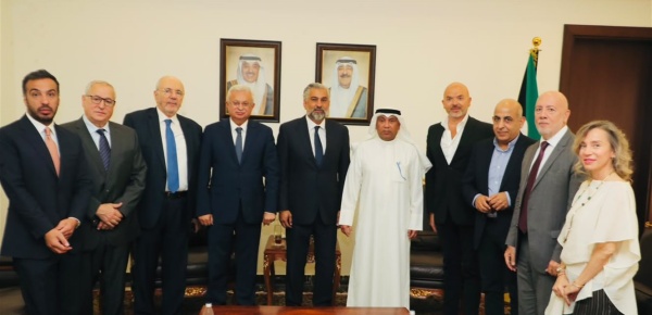مجلس الأعمال اللبناني الكويتي يبحث مع السفير الشرجي تعزيز التعاون الاقتصادي بين البلدين مجلس الأعمال اللبناني الكويتي يبحث مع السفير الشرجي تعزيز التعاون الاقتصادي بين البلدين